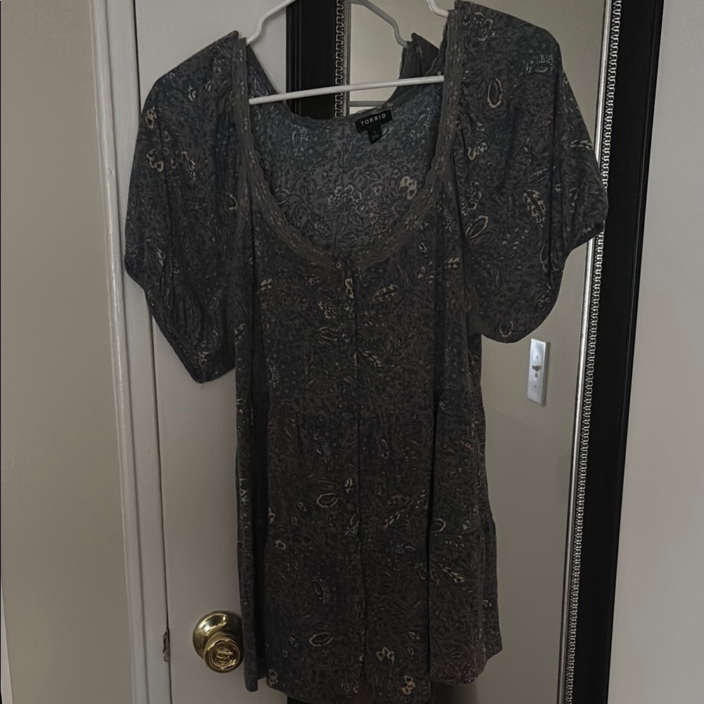 Women's Gray Patterned Top